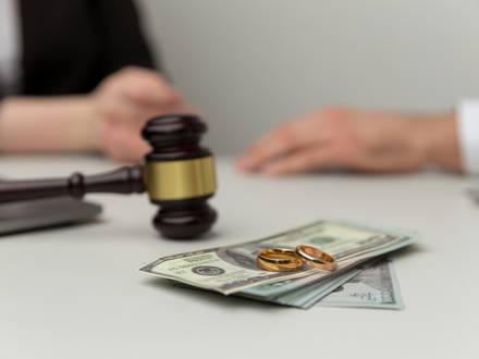 Wheaton, IL Alimony Attorney